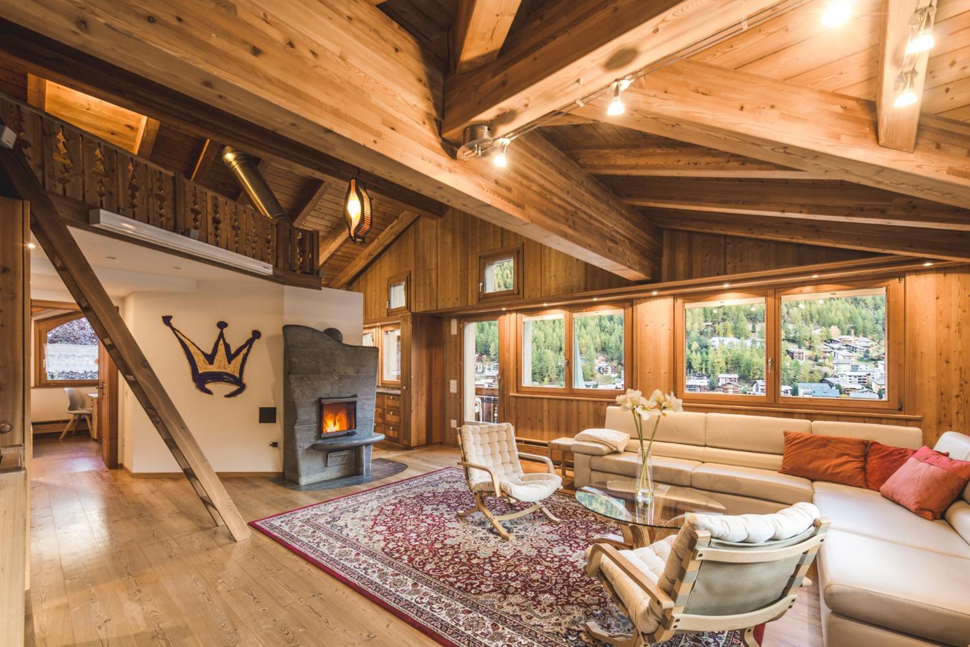Luxury & By Mountain Exposure Apartment